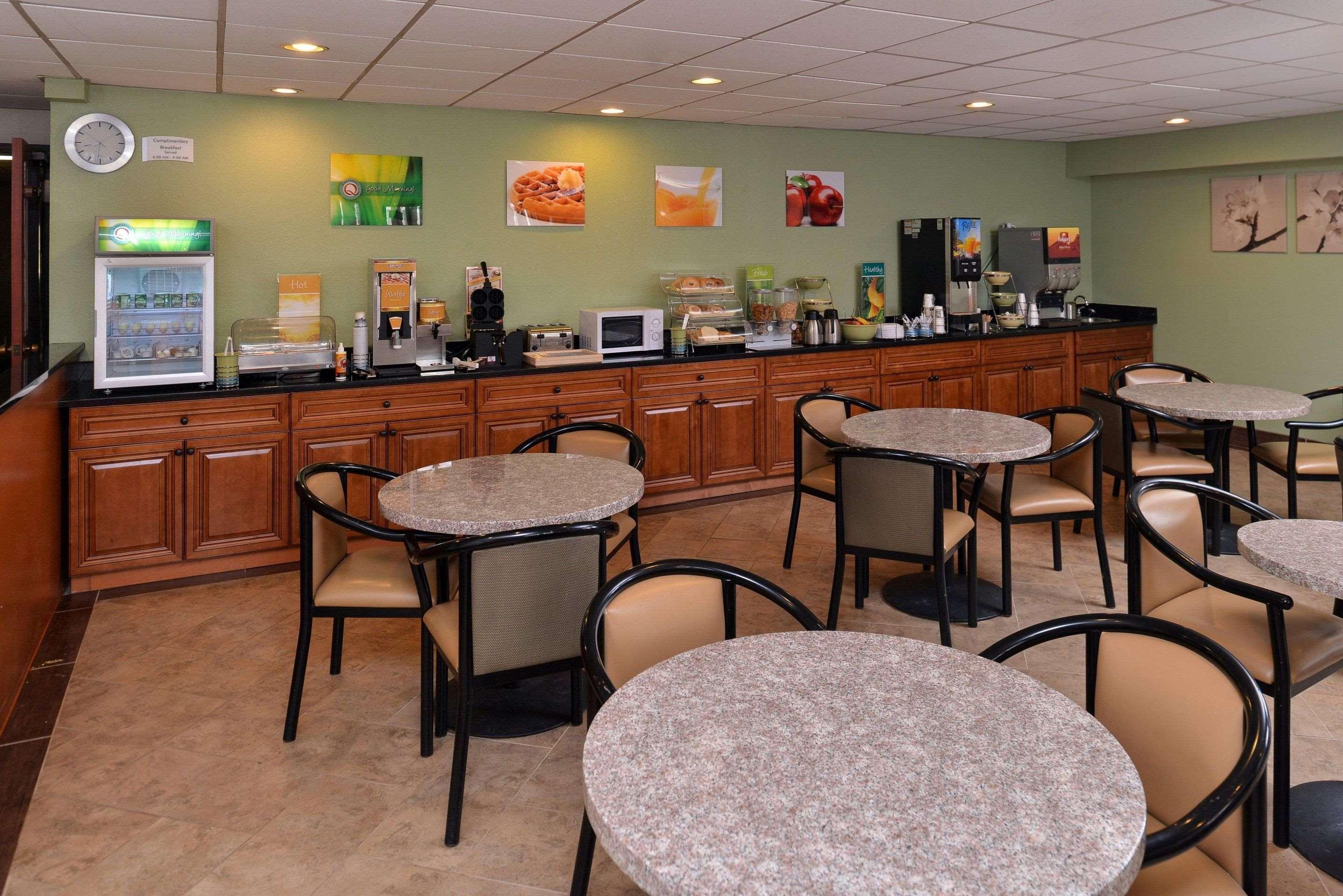 Quality Inn & Suites Matteson Near I-57 Kültér fotó