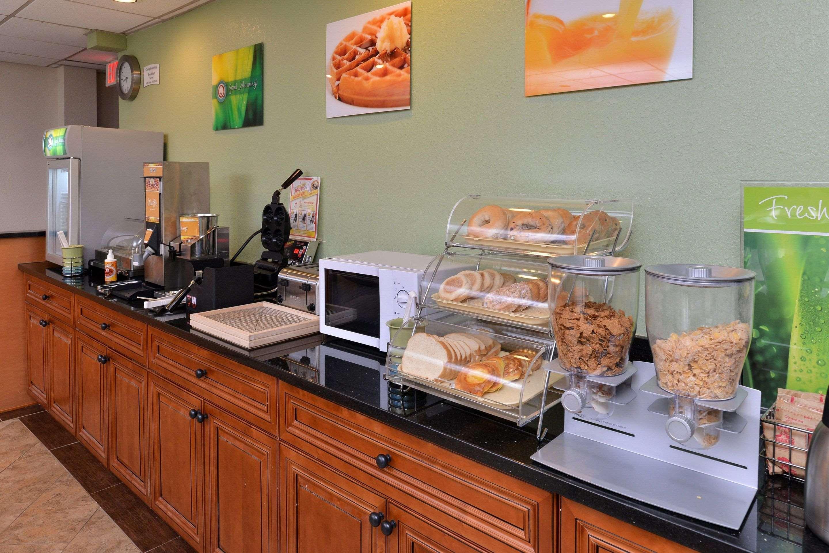 Quality Inn & Suites Matteson Near I-57 Kültér fotó