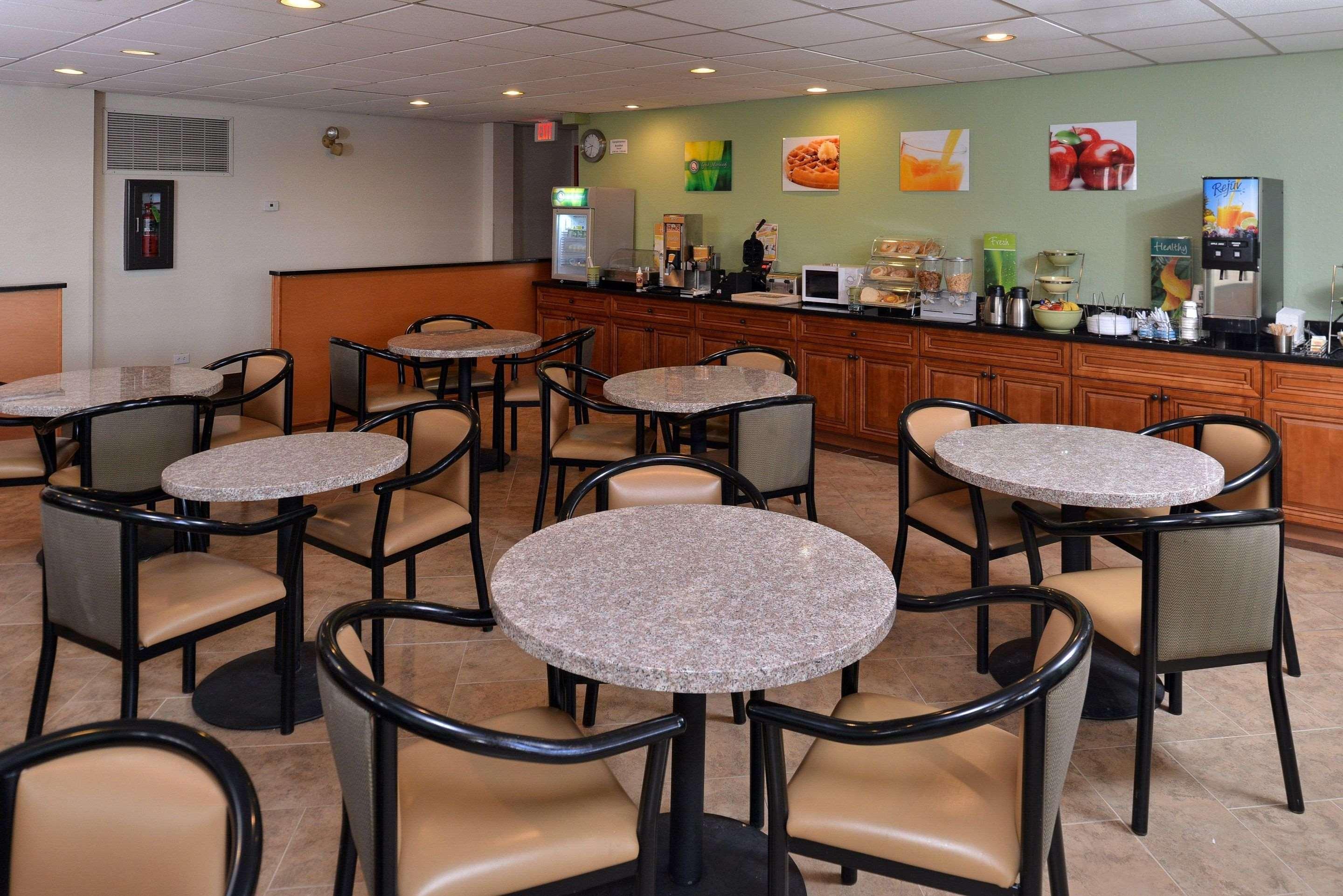 Quality Inn & Suites Matteson Near I-57 Kültér fotó
